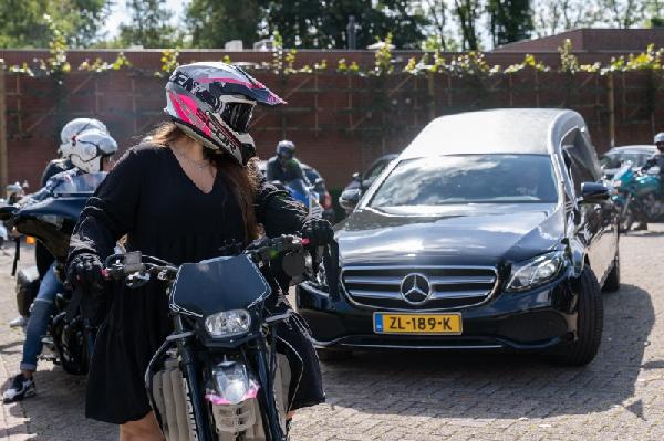 Echte mannen huilen niet | 